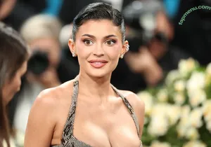 Kylie Jenner / KylieJenner / kyliejenner.2 nude photo #1852