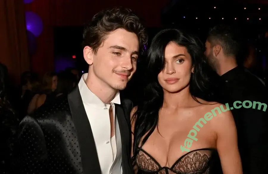 Kylie Jenner nude photo #1157 (KylieJenner / kyliejenner.2)