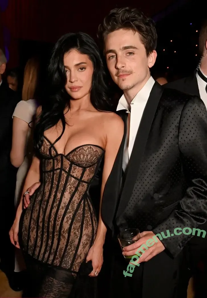 Kylie Jenner nude photo #1158 (KylieJenner / kyliejenner.2)