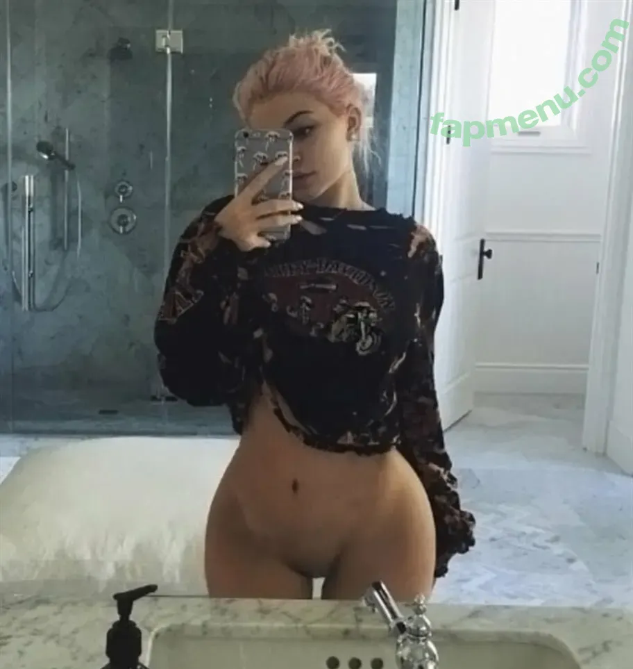 Kylie Jenner nude photo #1235 (KylieJenner / kyliejenner.2)