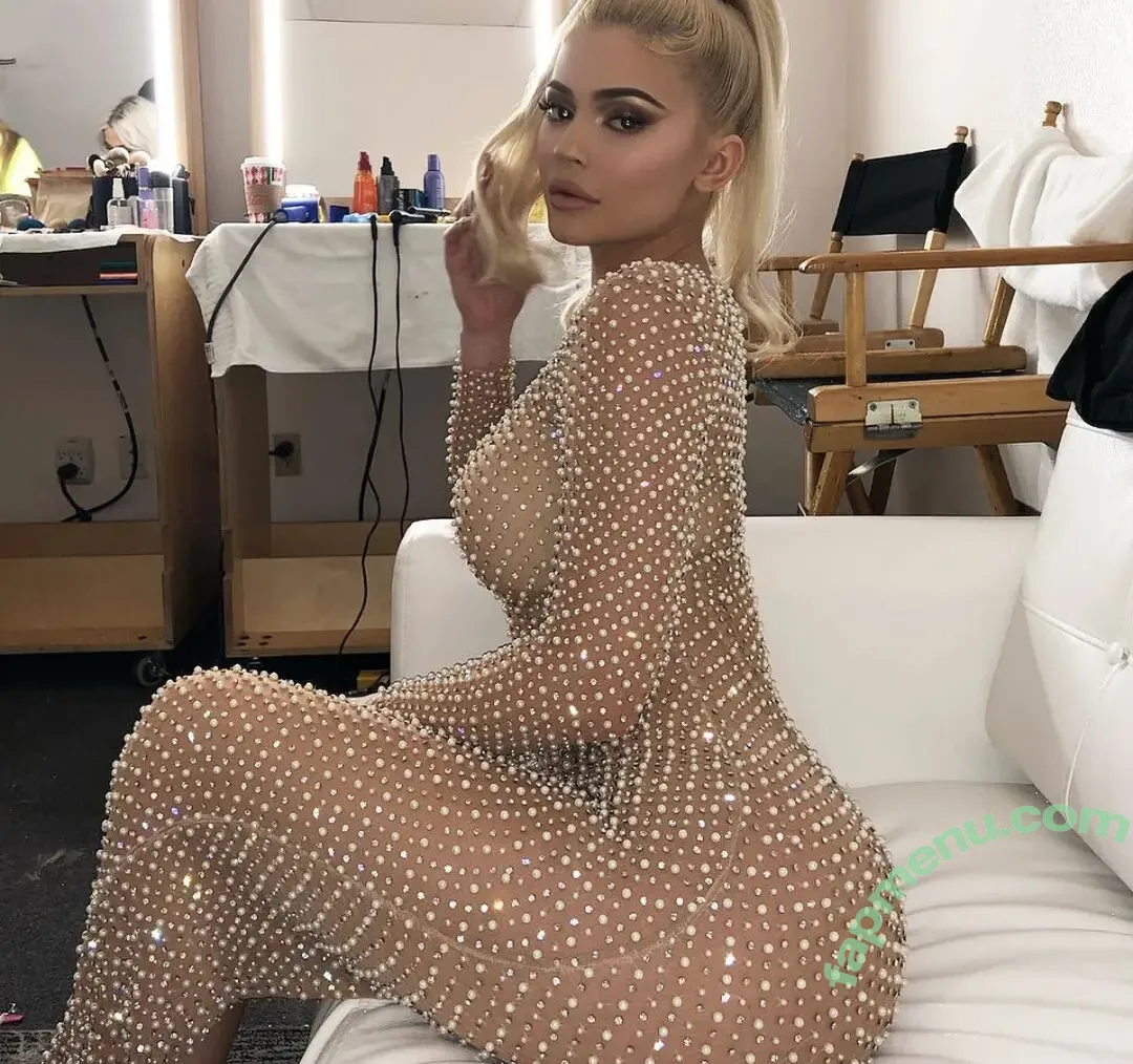 Kylie Jenner nude photo #1236 (KylieJenner / kyliejenner.2)