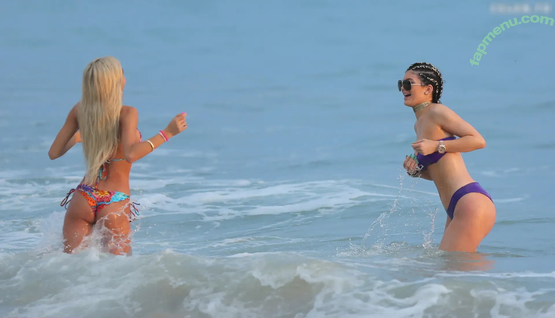 Kylie Jenner nude photo #1347 (KylieJenner / kyliejenner.2)