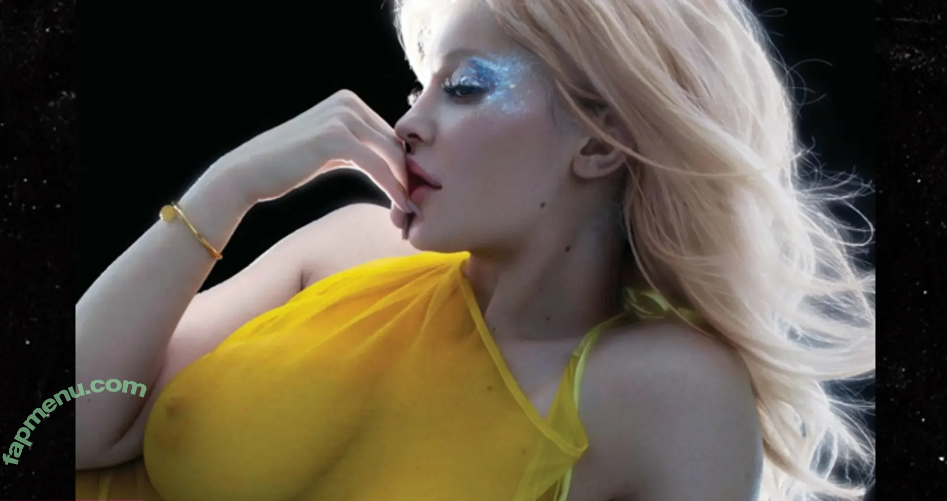 Kylie Jenner nude photo #1462 (KylieJenner / kyliejenner.2)