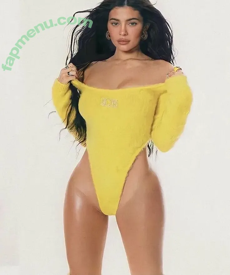 Kylie Jenner nude photo #1475 (KylieJenner / kyliejenner.2)