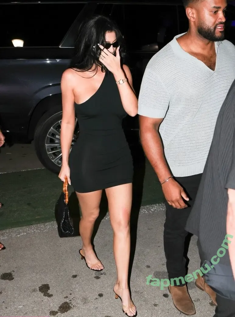 Kylie Jenner nude photo #1578 (KylieJenner / kyliejenner.2)
