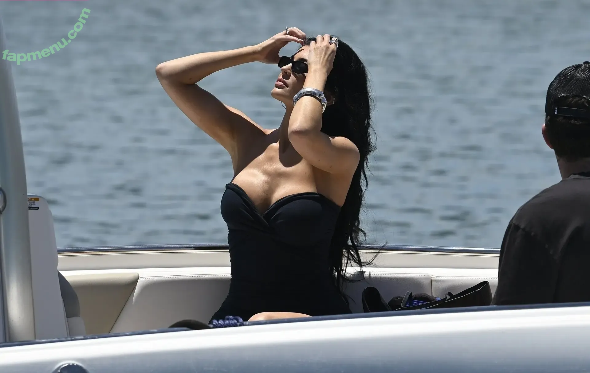 Kylie Jenner nude photo #1682 (KylieJenner / kyliejenner.2)