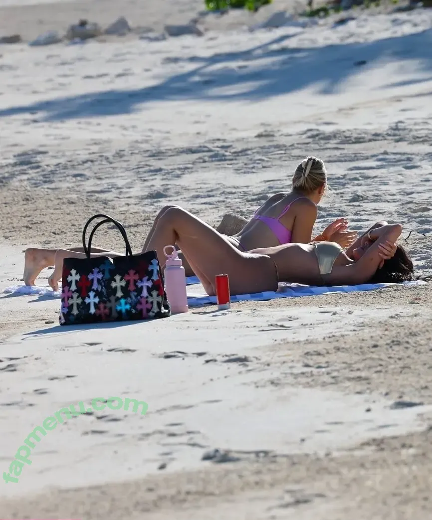 Kylie Jenner nude photo #1958 (KylieJenner / kyliejenner.2)