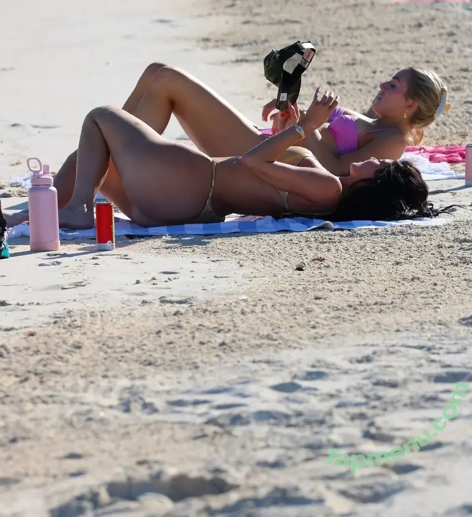 Kylie Jenner nude photo #1962 (KylieJenner / kyliejenner.2)