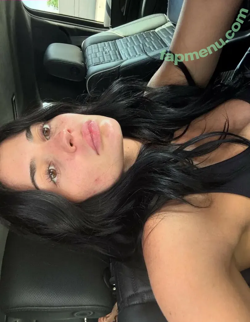Kylie Jenner nude photo #1996 (KylieJenner / kyliejenner.2)