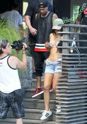 Kylie Jenner / KylieJenner / kyliejenner.2 nude photo #2110