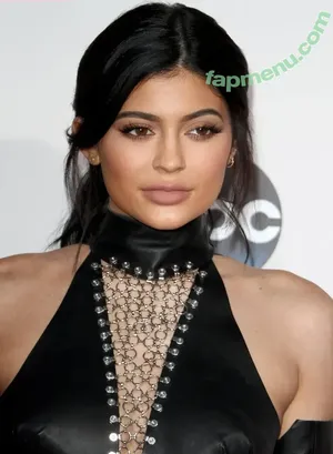 Kylie Jenner / KylieJenner / kyliejenner.2 nude photo #2138