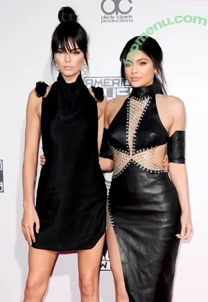 Kylie Jenner / KylieJenner / kyliejenner.2 nude photo #2144