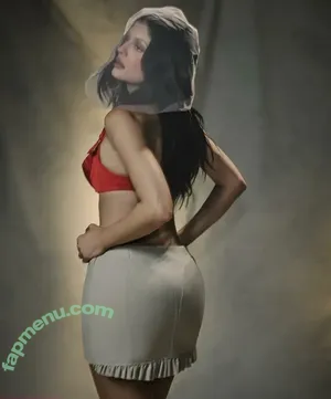 Kylie Jenner / KylieJenner / kyliejenner.2 nude photo #2168