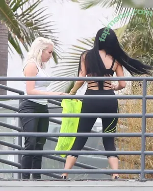 Kylie Jenner / KylieJenner / kyliejenner.2 nude photo #2209