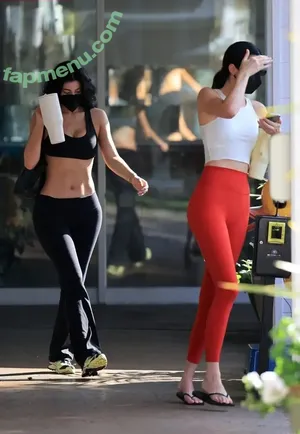 Kylie Jenner / KylieJenner / kyliejenner.2 nude photo #2235