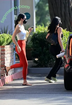 Kylie Jenner / KylieJenner / kyliejenner.2 nude photo #2246