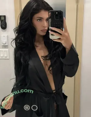 Kylie Jenner / KylieJenner / kyliejenner.2 nude photo #2250