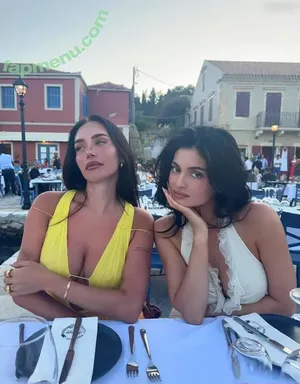 Kylie Jenner / KylieJenner / kylie_jenner nude photo #2473