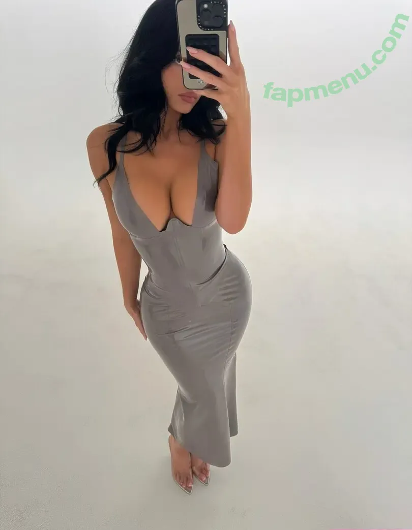 Kylie Jenner nude photo #2301 (KylieJenner / kyliejenner.2)