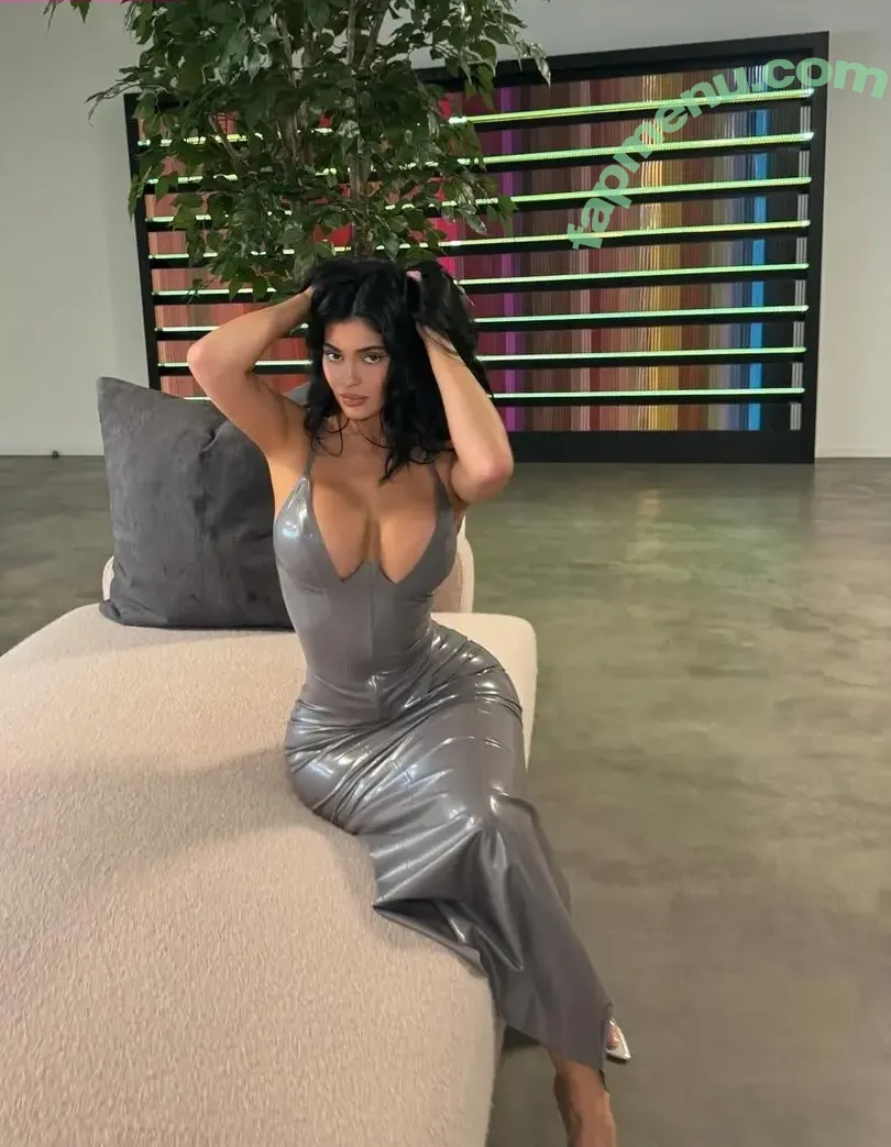Kylie Jenner nude photo #2357 (KylieJenner / kyliejenner.2)