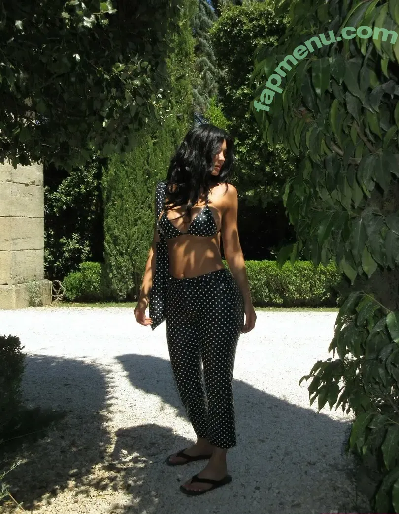 Kylie Jenner nude photo #2385 (KylieJenner / kyliejenner.2)