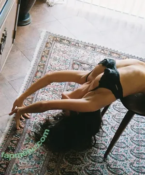  nude photo #0002