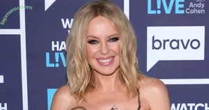 Kylie Minogue / kylieminogue nude photo #0939