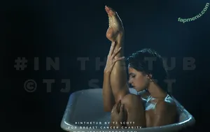  nude photo #0001