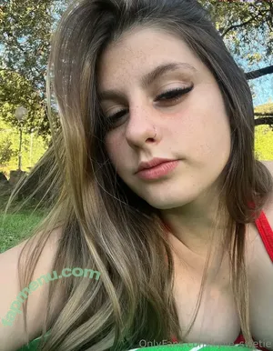 kylie_swetie / kylie_kiwi_xx nude photo #0006