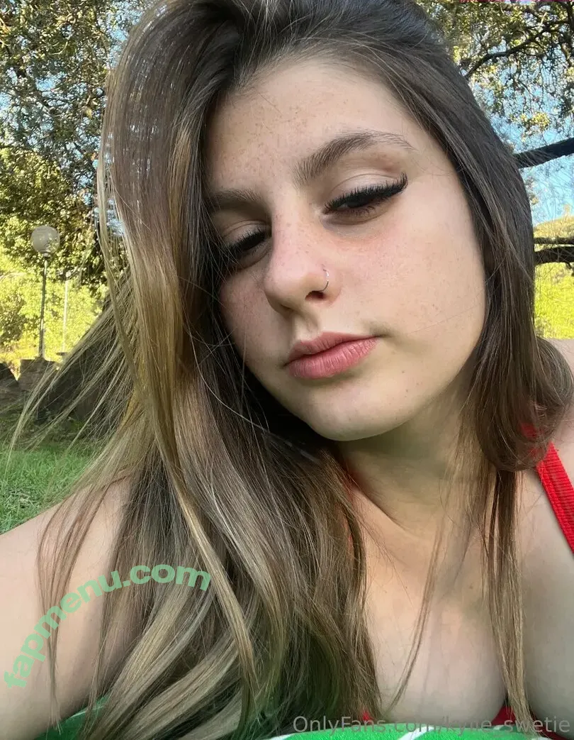 kylie_swetie nude photo #0006 (kylie_kiwi_xx)