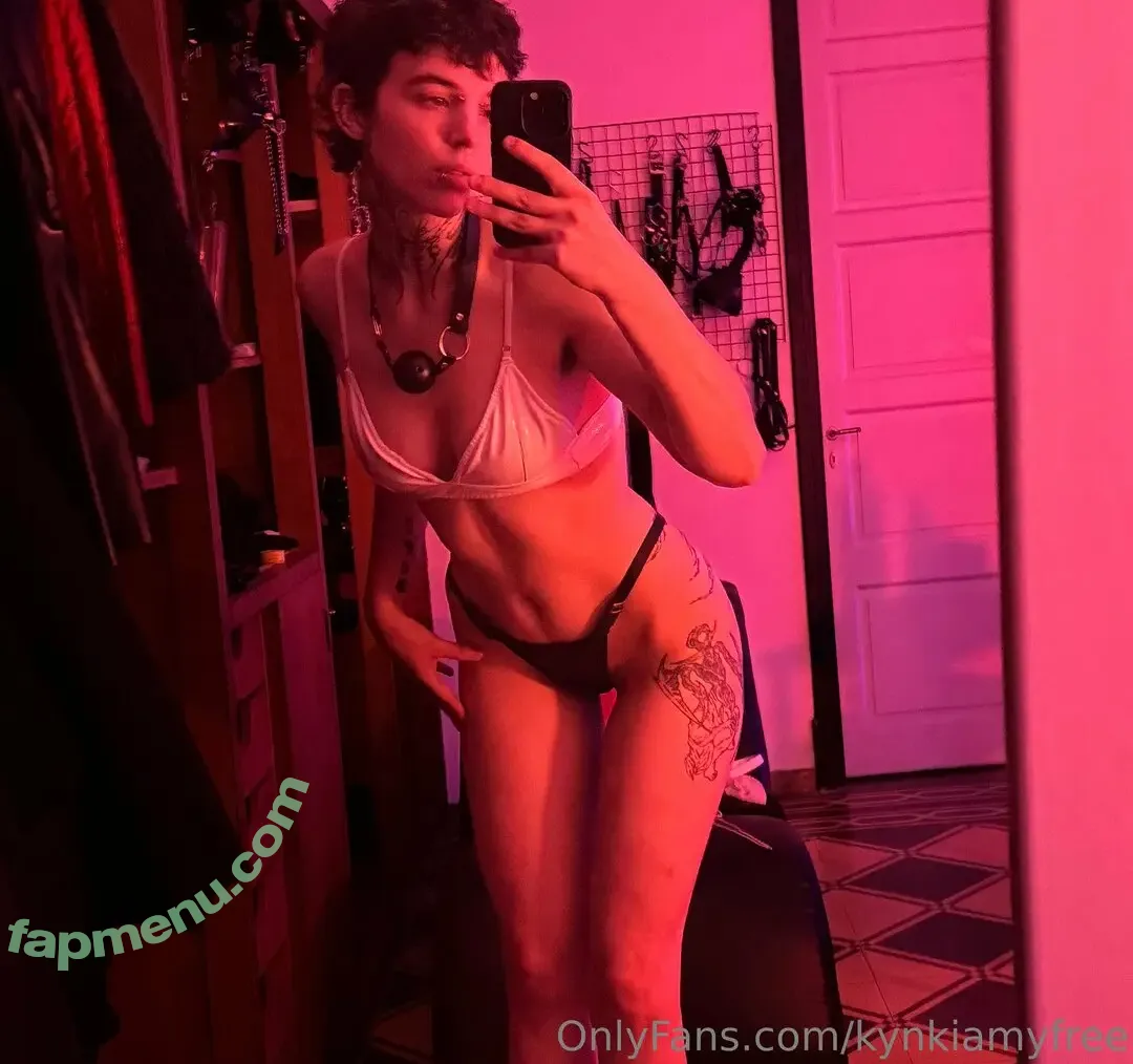 kynkiamyfree nude photo #0016 (kynkiamyfree)