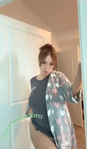  nude photo #0002