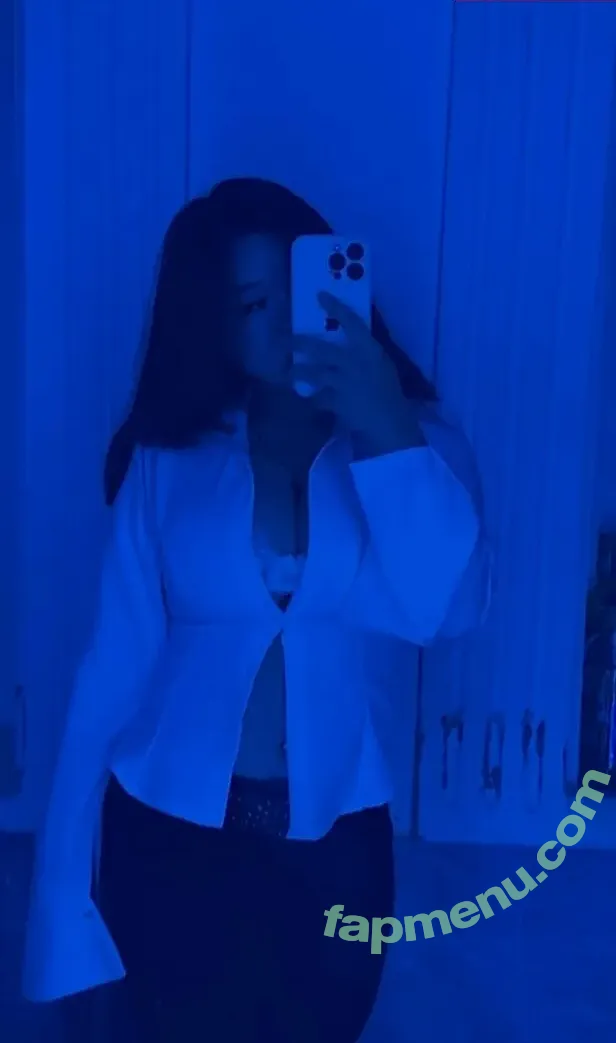 Kyysluttyy nude photo #0032 (Trixnie / Trixnie_doxx)