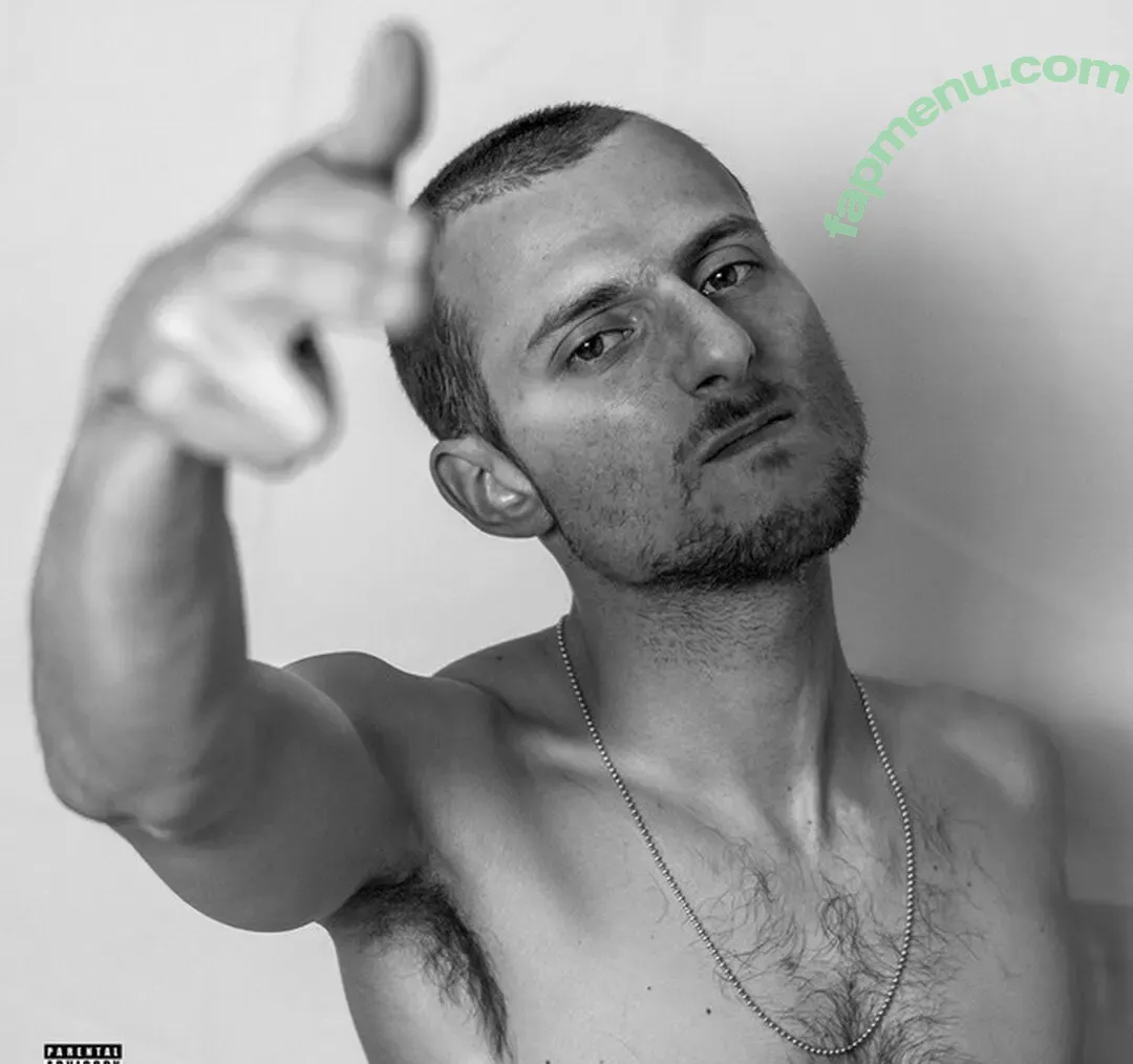 la_haine nude photo #0001 (la_haine_of)