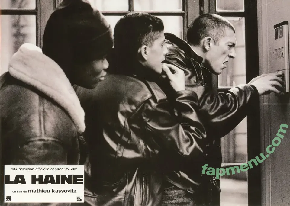 la_haine nude photo #0003 (la_haine_of)