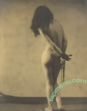  nude photo #0003
