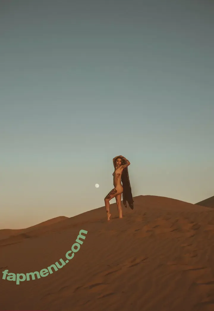 laa_petitemort nude photo #0025 (laa_petitemort)