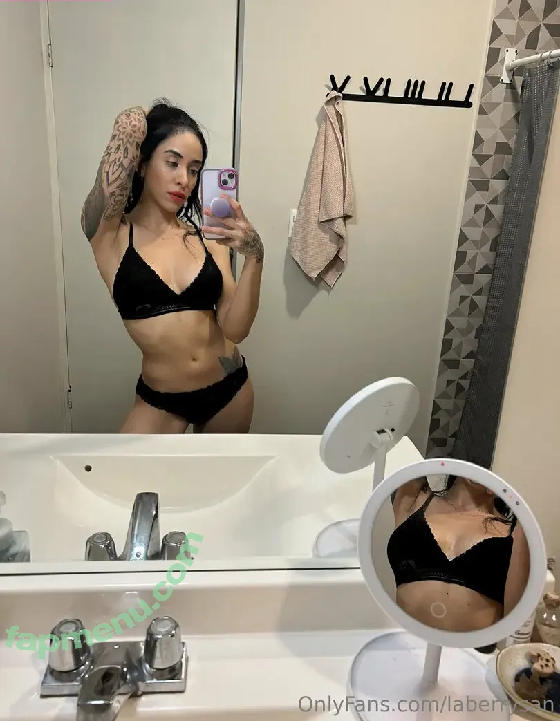 laberrysan nude photo #0012 (laberrysan)