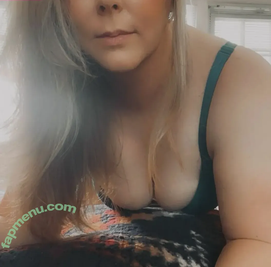 Lacey Preston nude photo #0002 (laceyp883 / xxlaceyxxprestonxx)