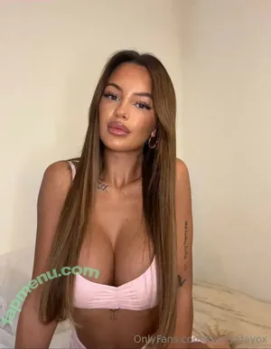Laceymayxox / kaceymayox / officiallylaciemay nude photo #0004