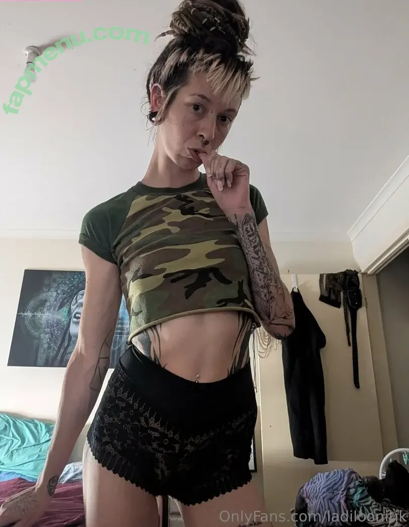 ladiloonitik nude photo #0005 (ladiloonitik)