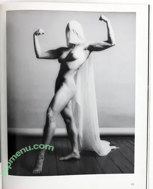  nude photo #0003