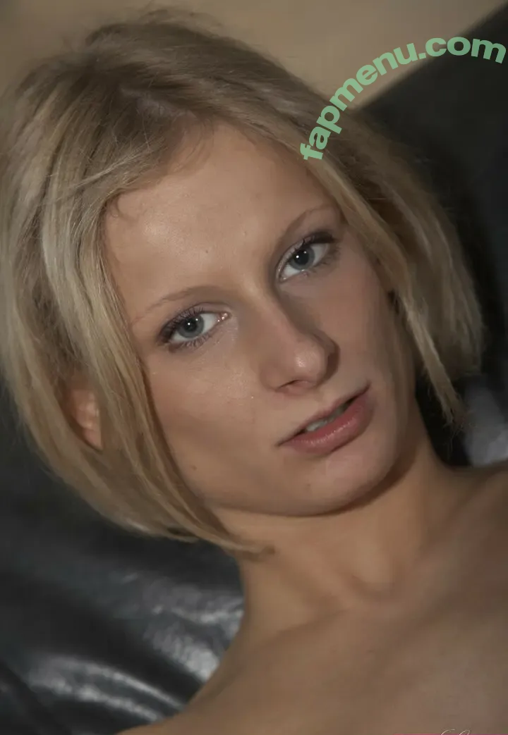 Lady País nude photo #0005 (Lady País)