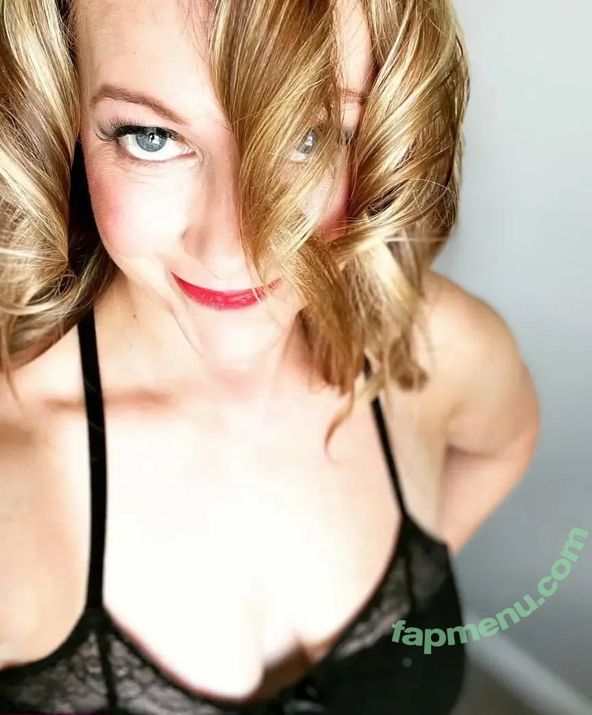 Lady Ruby nude photo #0025 (ladyrwby / ladyrwbyofficial)