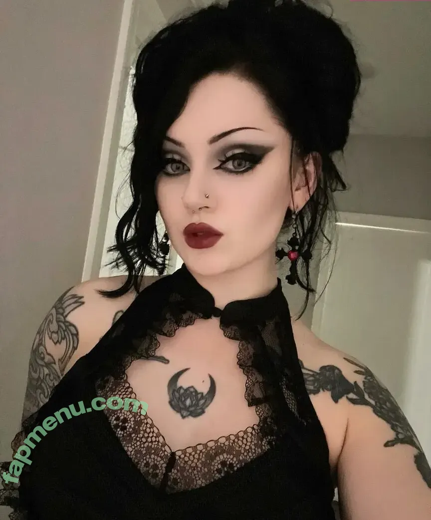 lady.scythe nude photo #0008 (lady.scythe)