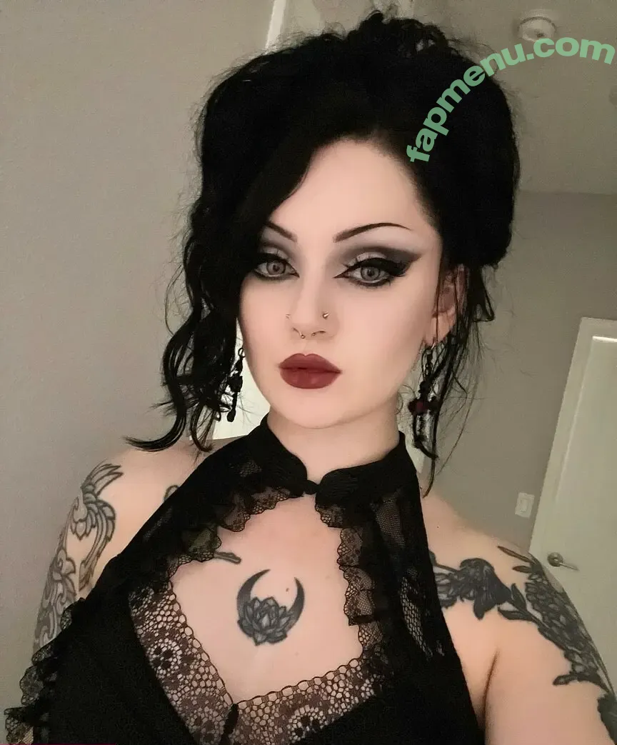 lady.scythe nude photo #0009 (lady.scythe)