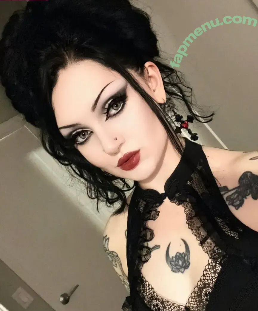 lady.scythe nude photo #0018 (lady.scythe)