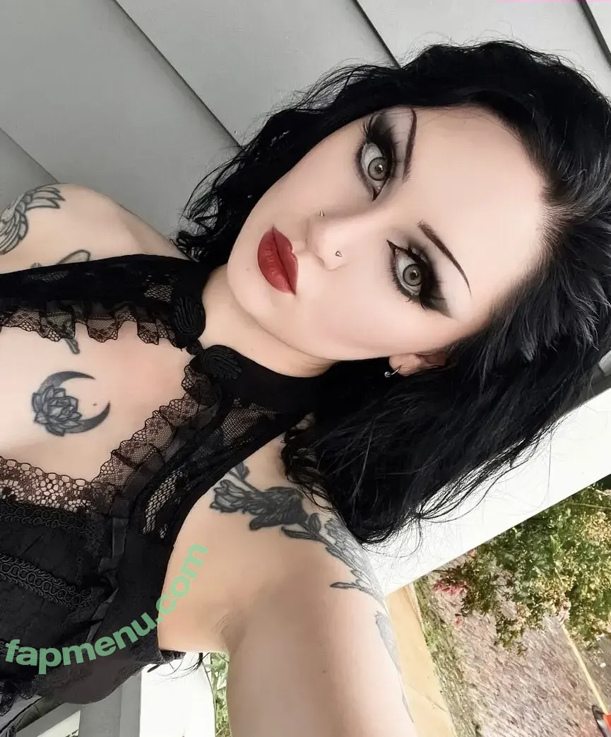 lady.scythe nude photo #0020 (lady.scythe)