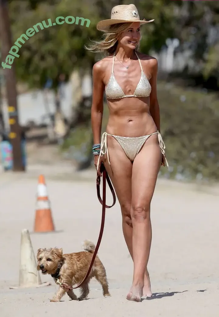 Lady Victoria Hervey nude photo #0531 (ladyvictoriahervey)