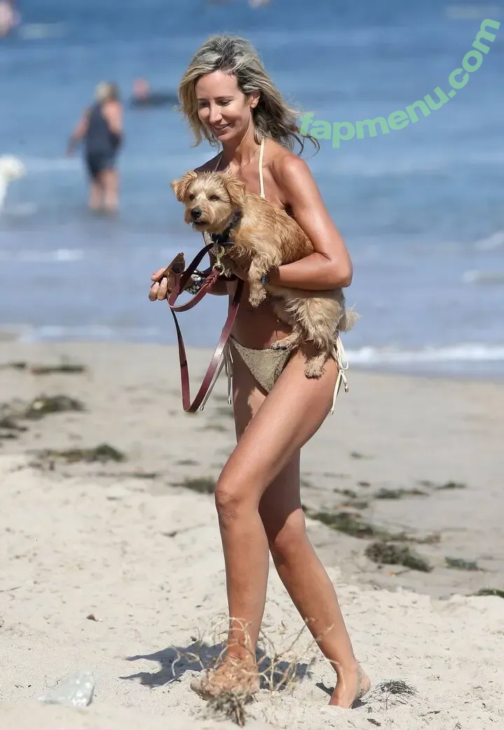 Lady Victoria Hervey nude photo #0533 (ladyvictoriahervey)